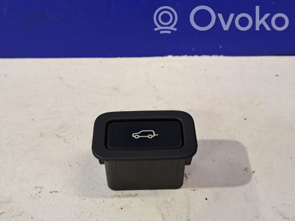 Volvo V70 Tailgate/boot open switch button 