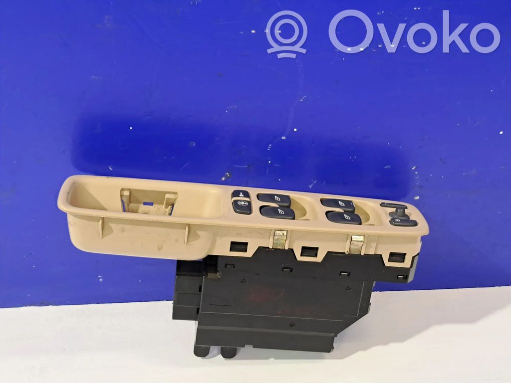 Electric window control switch   8673185