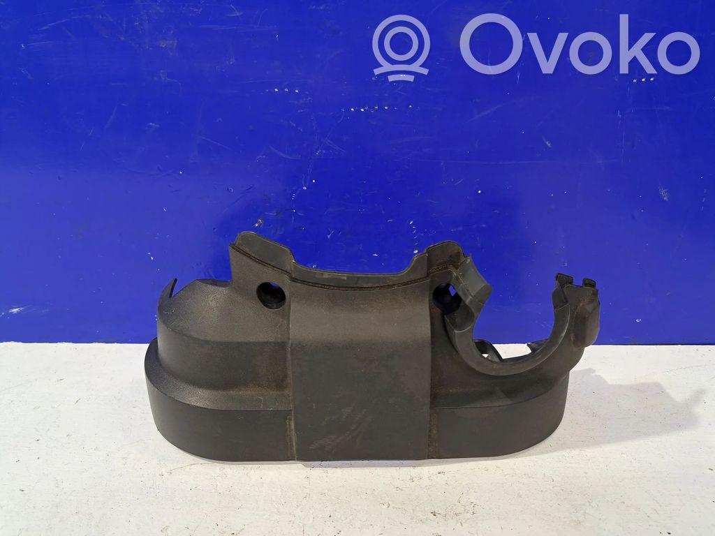 Volvo V60 Moottorin alustan välipohjan roiskesuoja 