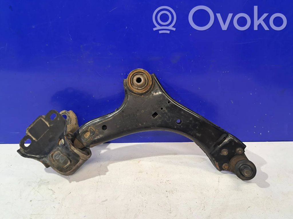 Volvo V60 Braccio di controllo sospensione anteriore inferiore/braccio oscillante 