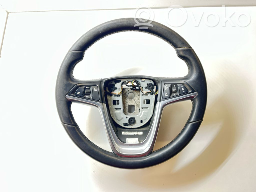 Opel Astra J Руль 