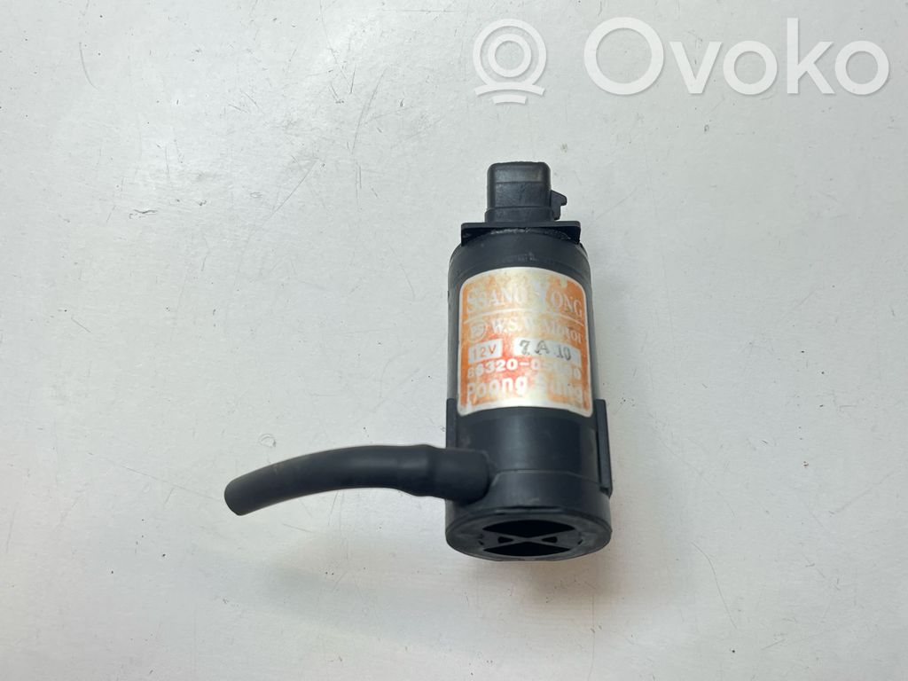 SsangYong Rexton I Windscreen/windshield washer pump 