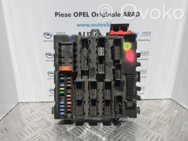 Opel Vectra C Fuse box set 