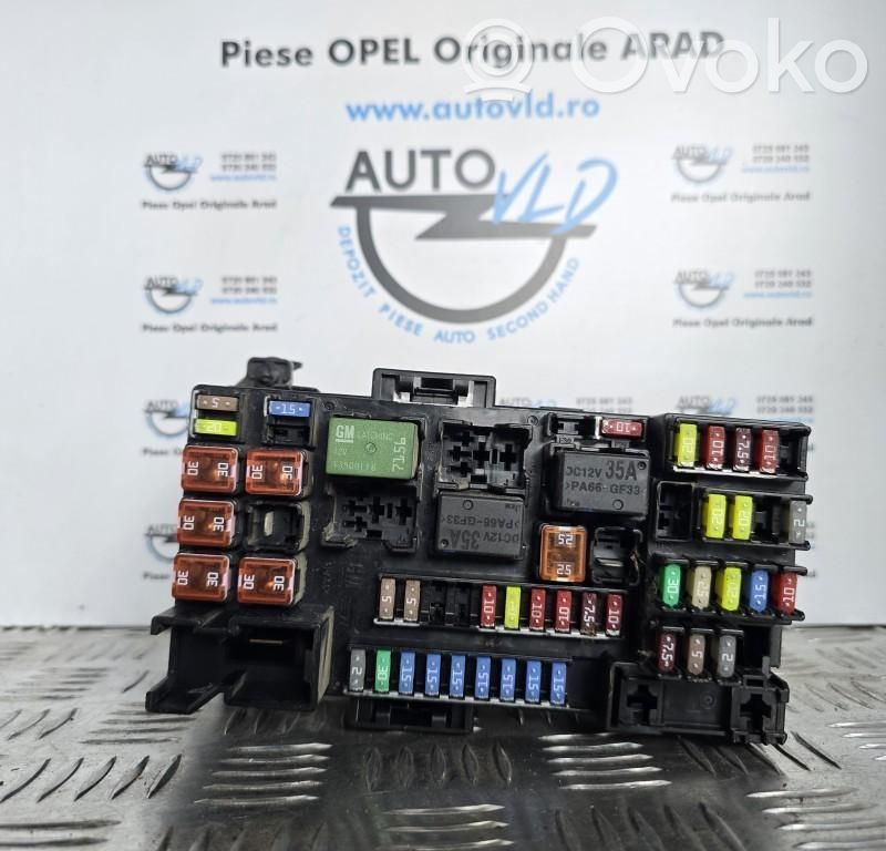 Opel Mokka X Fuse box set 