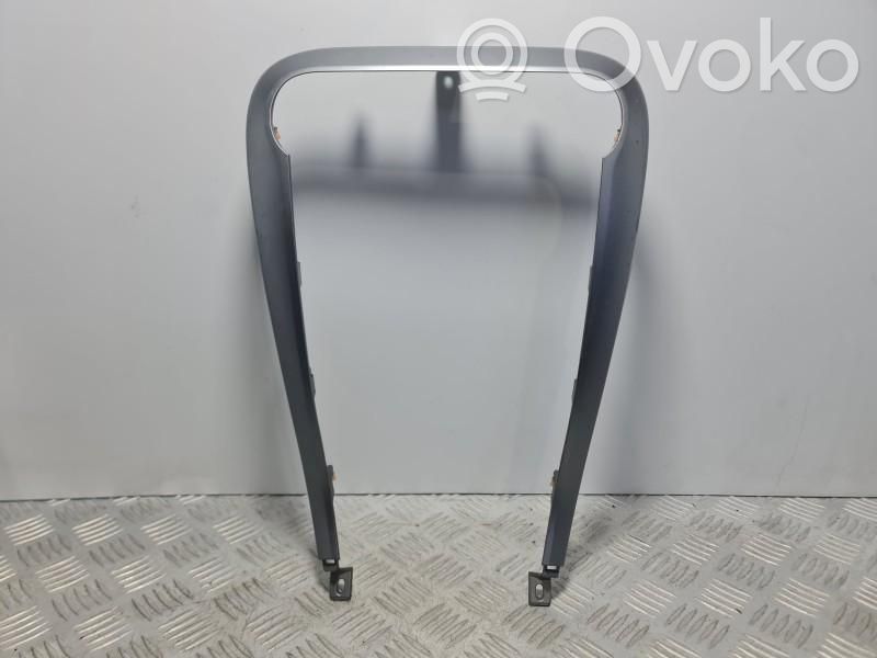 Opel Agila B Kita salono detalė 