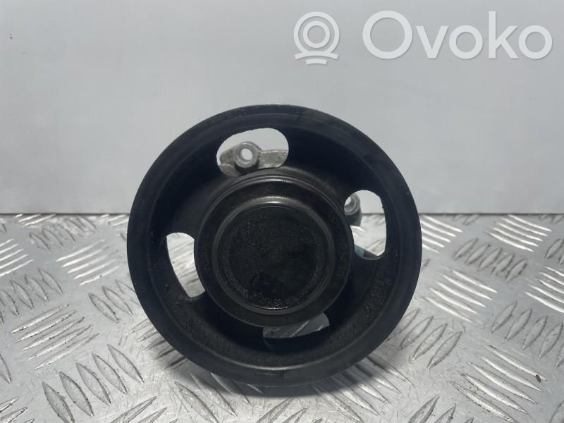 Opel Corsa E Vandens pompa 