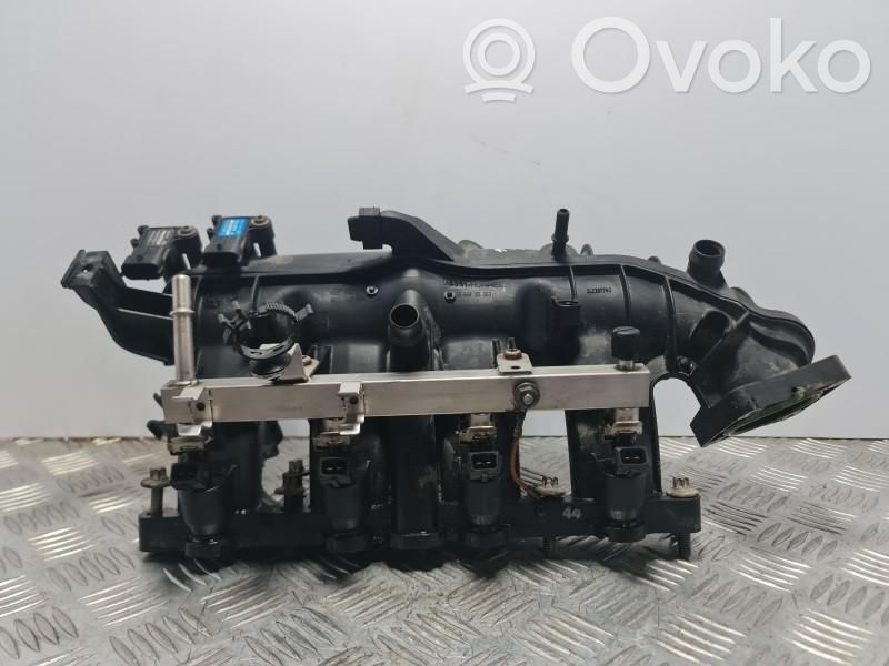 Opel Astra J Colector de admisión 