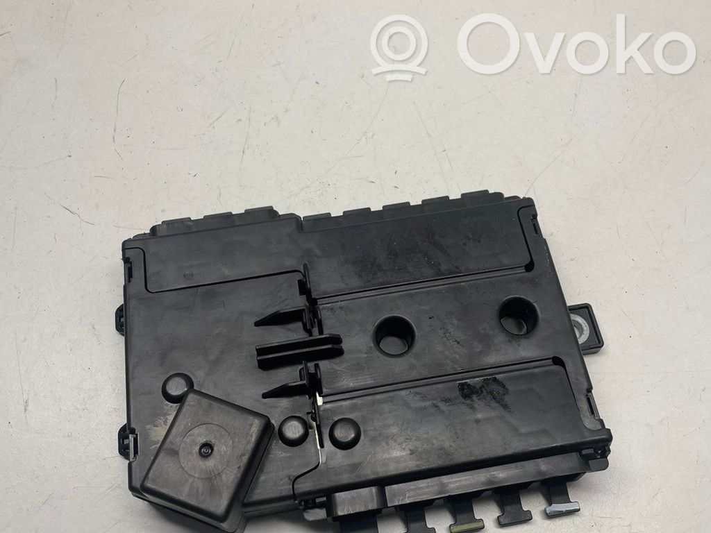 Mercedes-Benz E W213 Módulo de fusible 