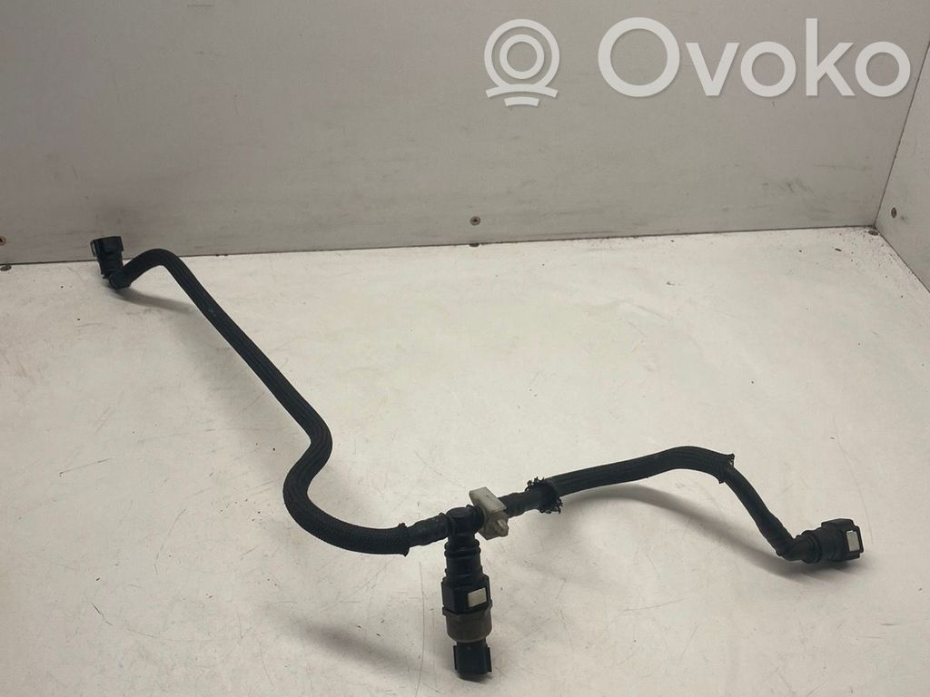 Nissan X-Trail T32 Fuel line/pipe/hose 