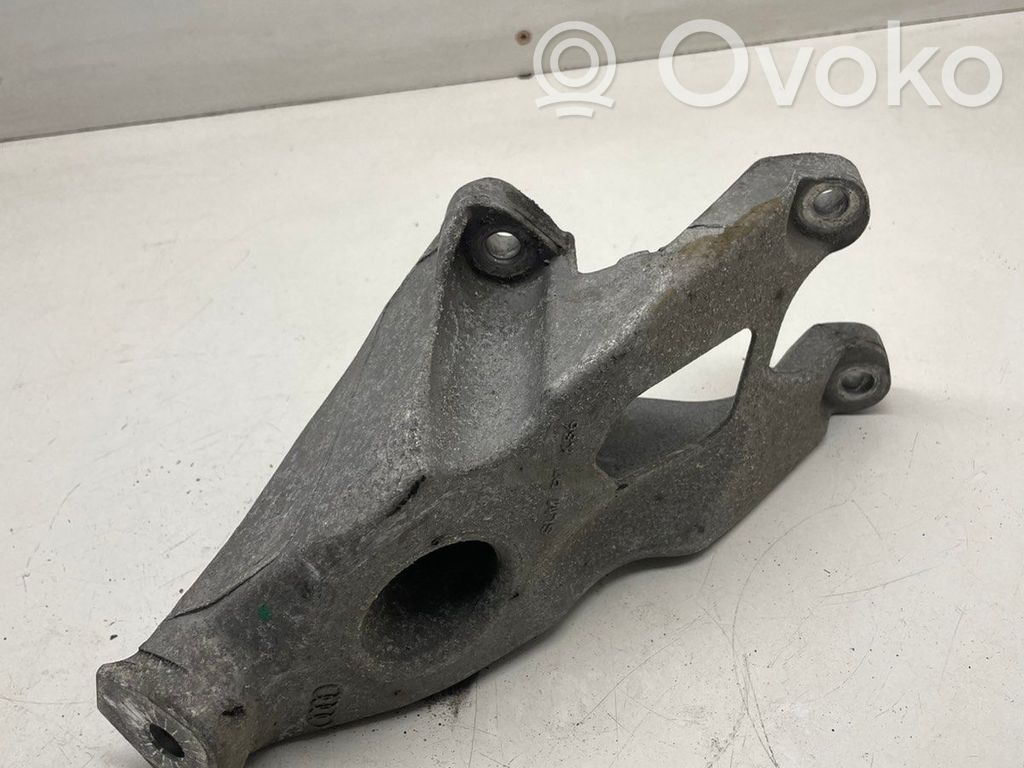 Audi A4 S4 B8 8K Engine mounting bracket 