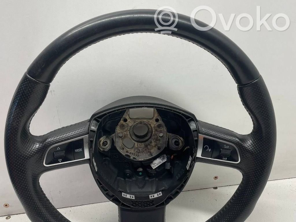 Audi A5 8T 8F Ohjauspyörä 