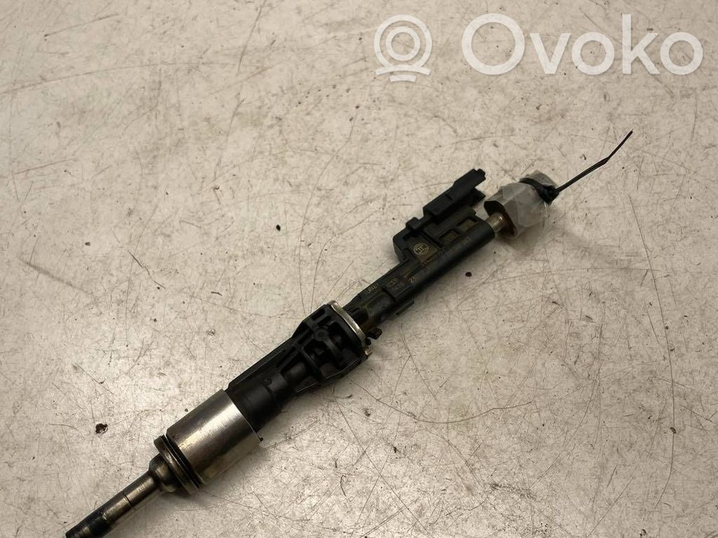 BMW X5 E70 Fuel injector 