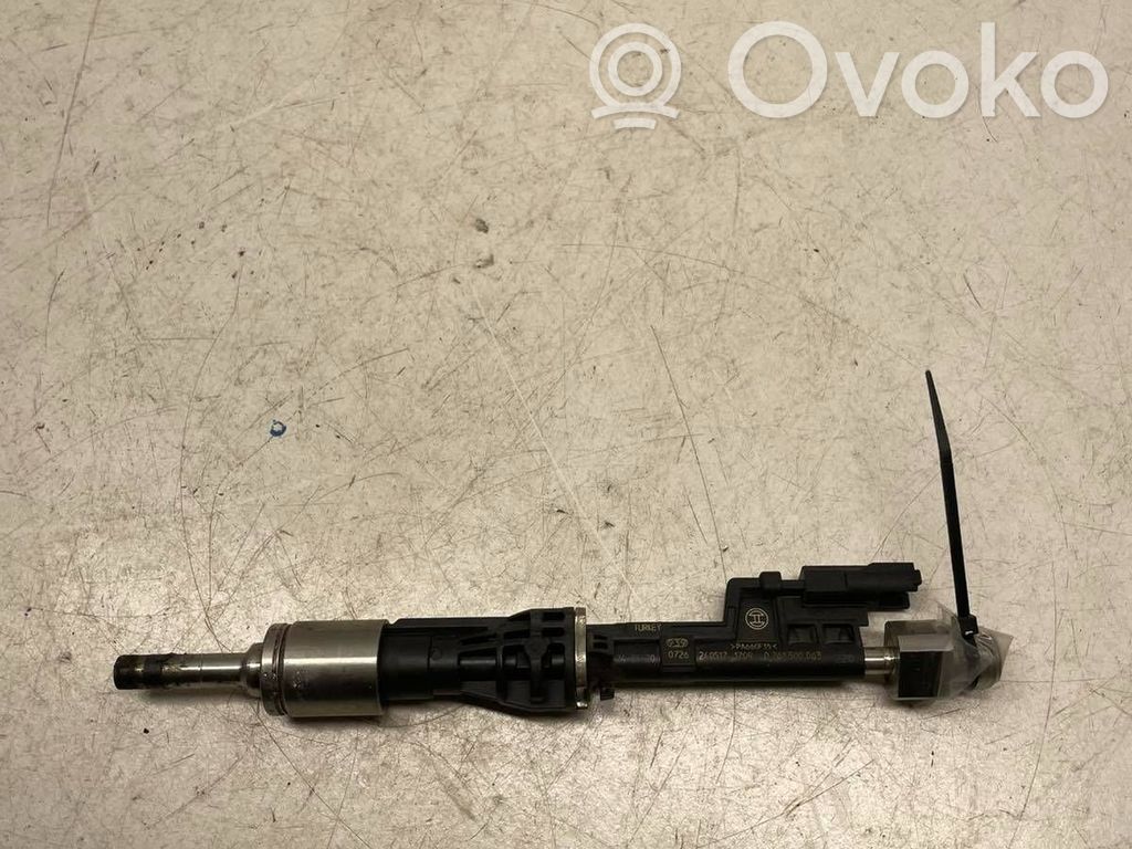 BMW X5 E70 Fuel injector 