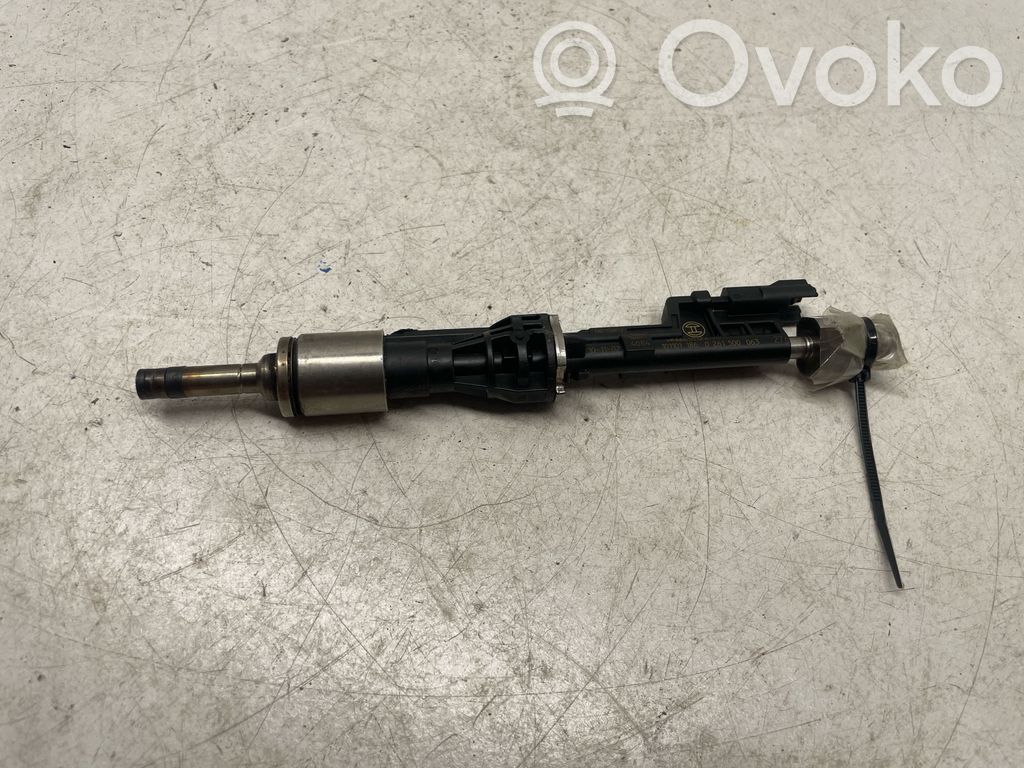 BMW X5 E70 Fuel injector 