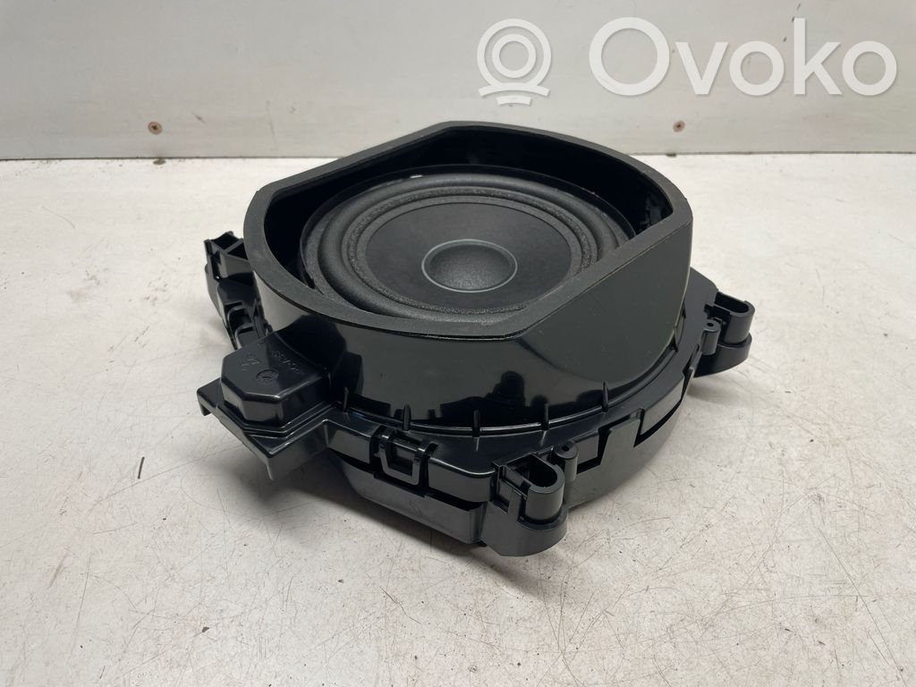 BMW X5 E70 Subwoofer 