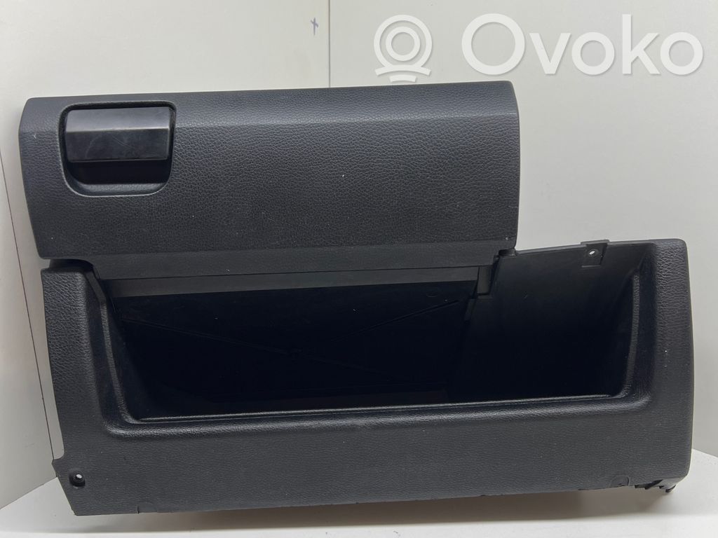 Glove box set   51168146461