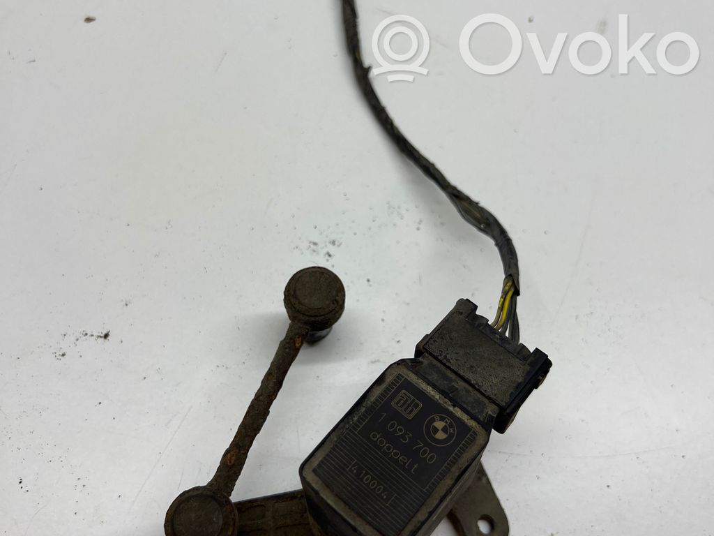 Headlight/headlamp level sensor   1093700