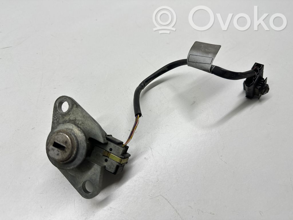 BMW 5 E34 Tailgate exterior lock 