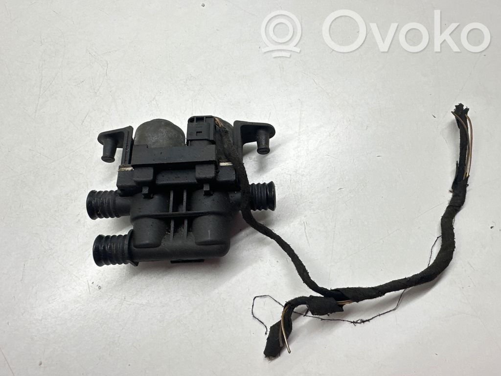 BMW 7 E65 E66 Coolant heater control valve 