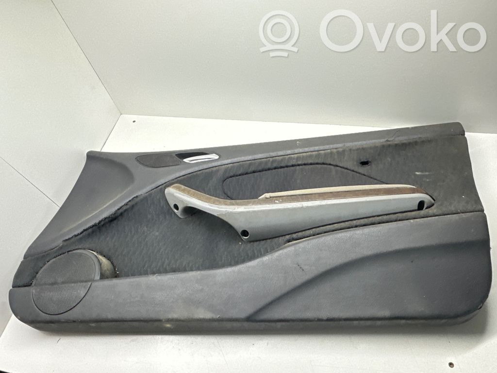 Etuoven verhoilu   8223972,8374696