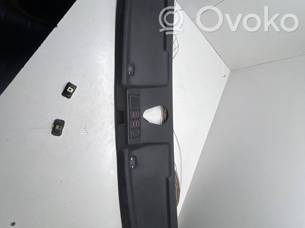 BMW 5 E28 Pantalla/monitor/visor 
