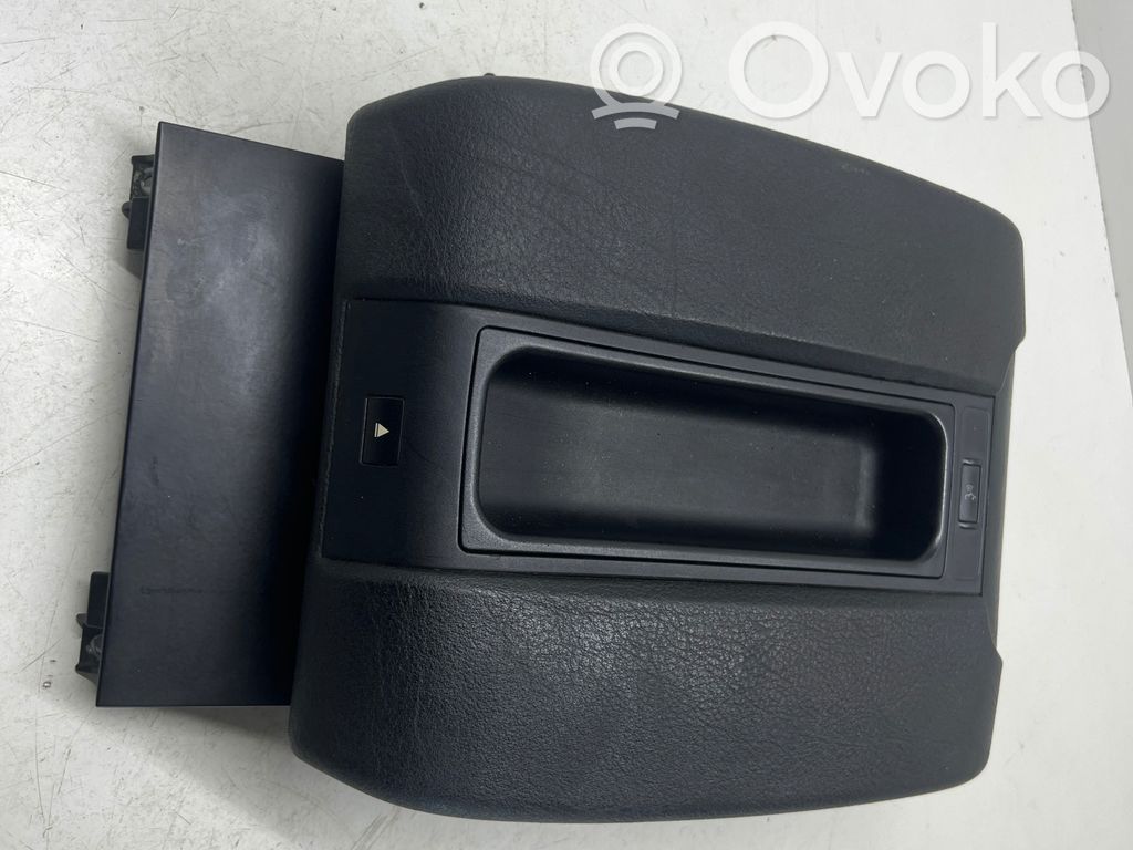 BMW 5 E39 Armrest 