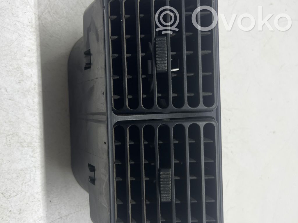 BMW 5 E28 Griglia di ventilazione centrale cruscotto 