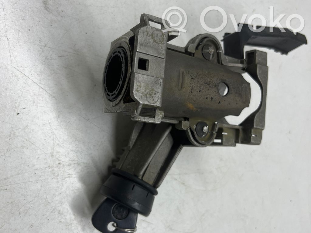 BMW 3 E36 Aizdedzes atslēga 