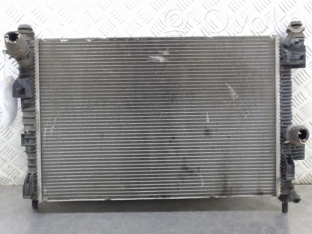 Ford C-MAX II Dzesēšanas šķidruma radiators 