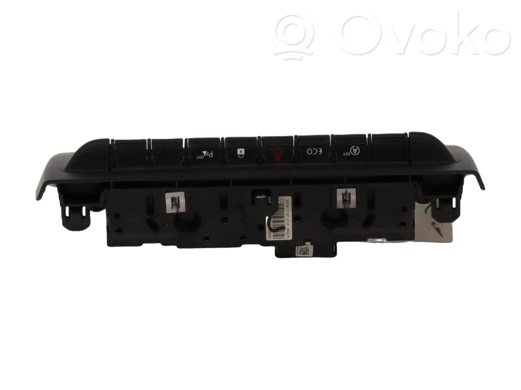 Botón interruptor de luz de peligro
