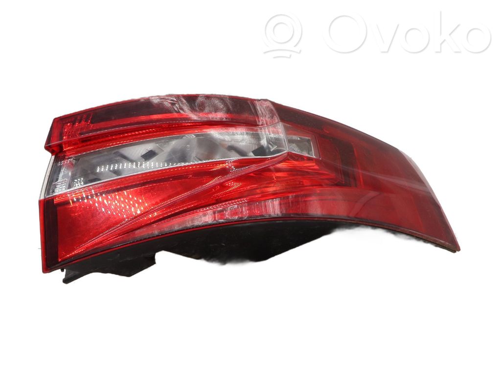 Skoda Superb B8 (3V) Lampă spate în caroserie 