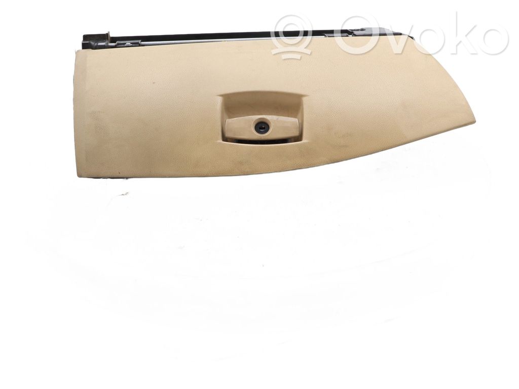 Glove box set   51167034080