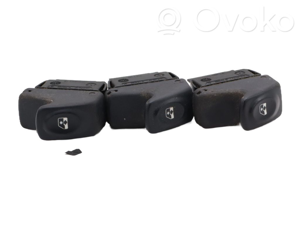Electric window control switch   7700430000
