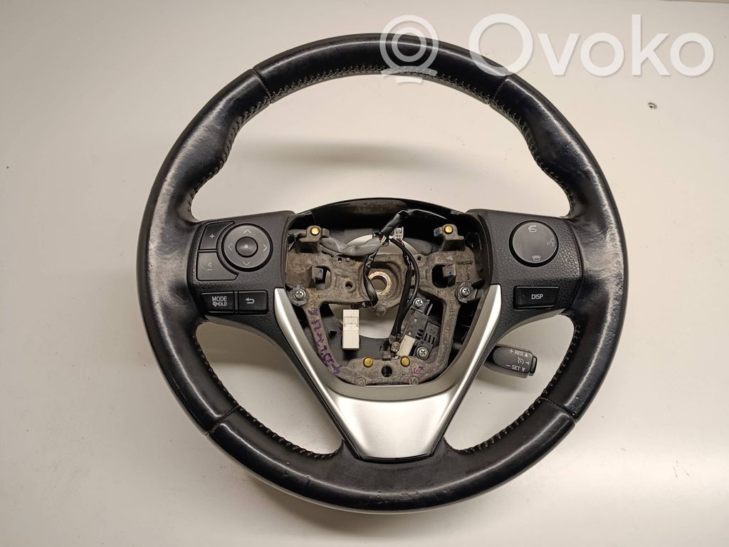 Toyota Auris E180 Ohjauspyörä 