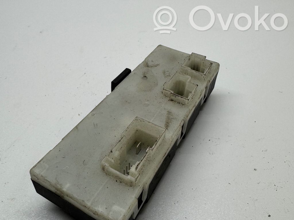 BMW 7 G11 G12 Tailgate/trunk control unit/module 