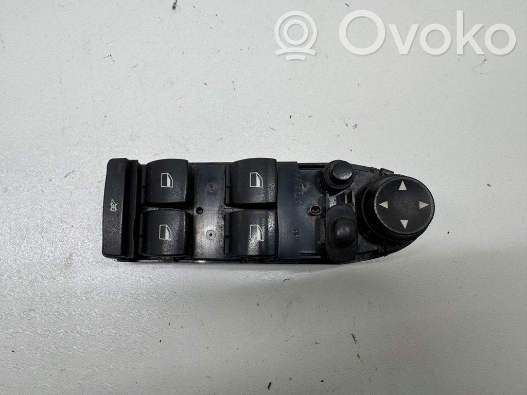 Interruptor del elevalunas eléctrico   9132147
