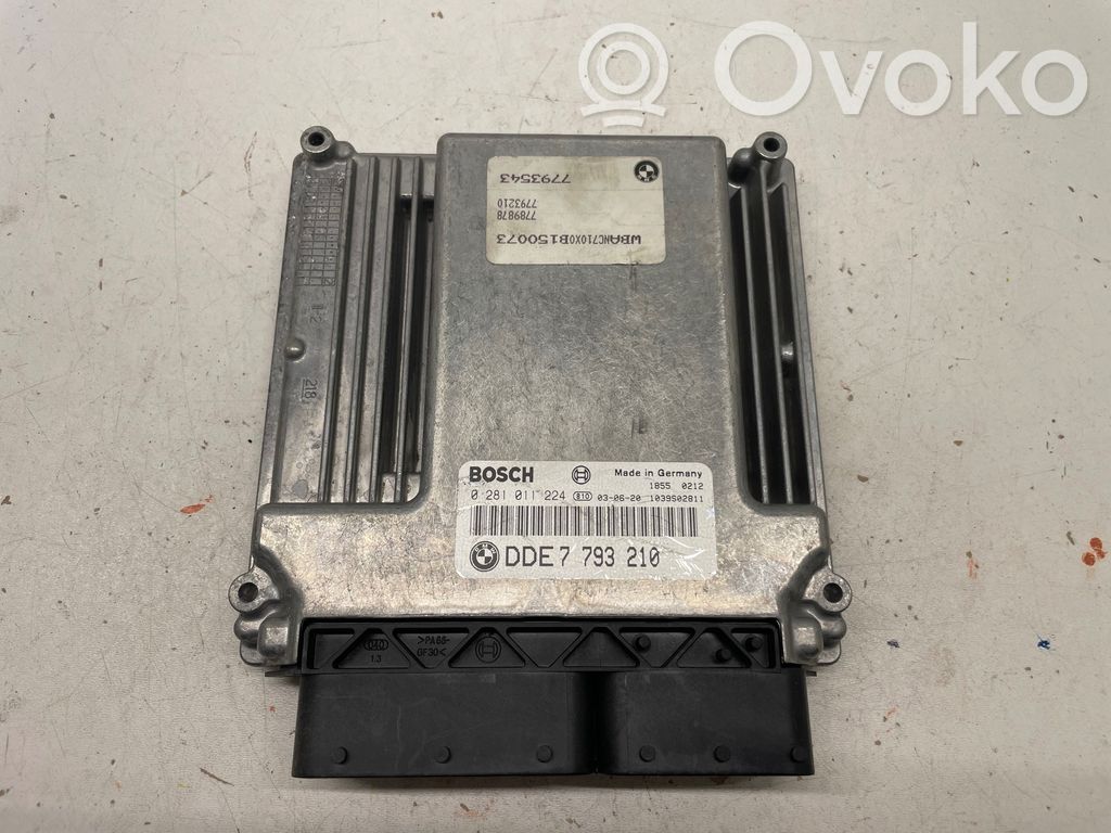 BMW 5 E60 E61 Engine control unit/module 