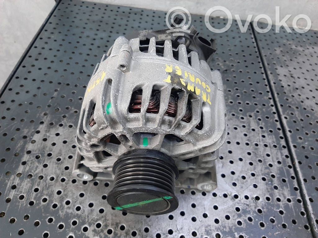 Ford Transit Courier Generatore/alternatore 