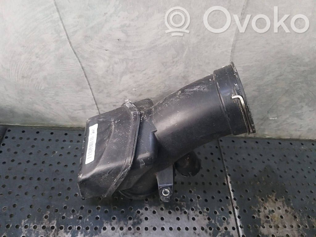 BMW 5 G30 G31 G38 Obudowa filtra powietrza 