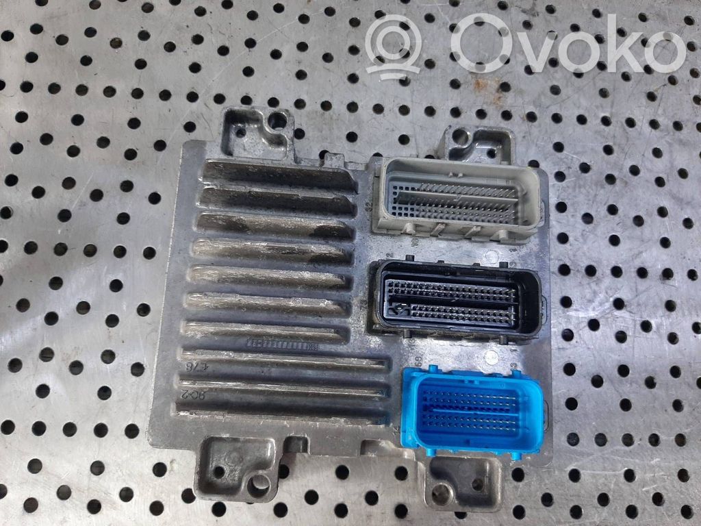 Opel Corsa E Engine control unit/module 