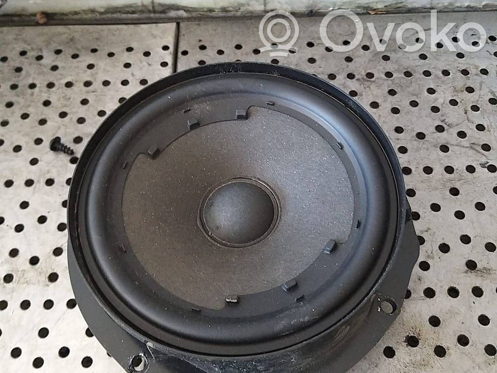 Volkswagen Golf VIII Difuzor ușă spate 