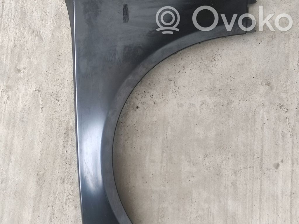 BMW 5 E60 E61 Błotnik przedni 