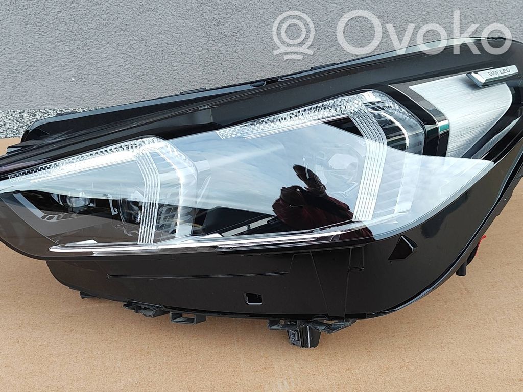 BMW X1 U11 Scheinwerfer 