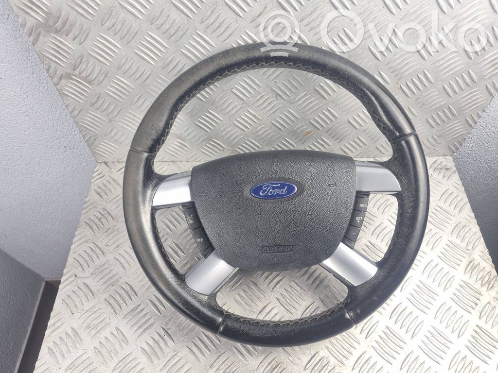 Ford Focus Ohjauspyörä 