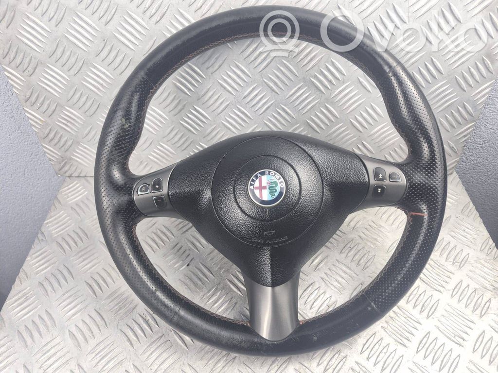 Alfa Romeo GT Steering wheel 