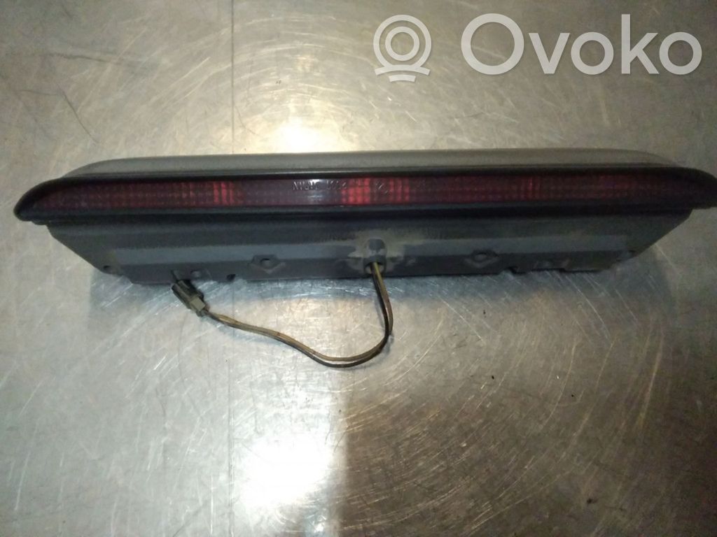 Subaru Forester SF Third/center stoplight 