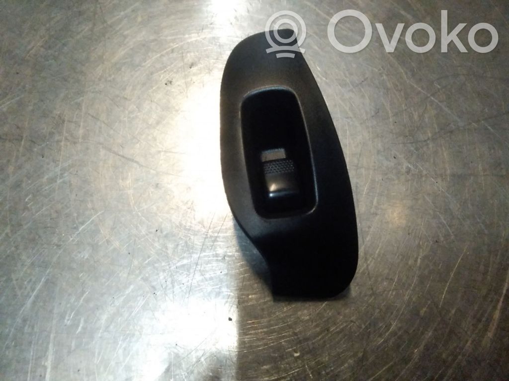 Subaru Legacy Electric window control switch 