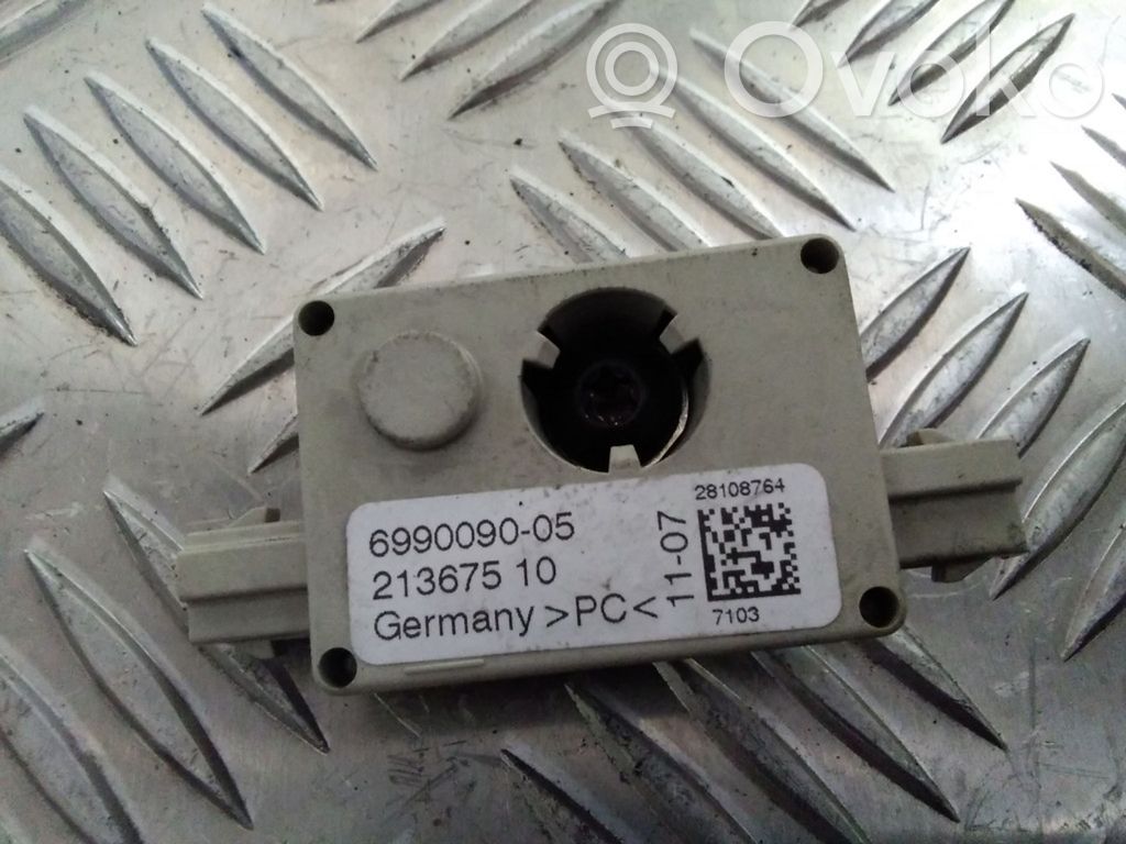 BMW 3 E90 E91 Antenos stiprintuvas 