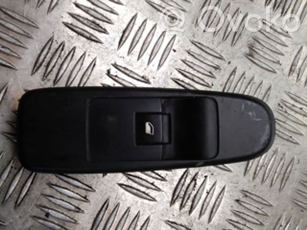 Citroen C4 I Picasso Electric window control switch 