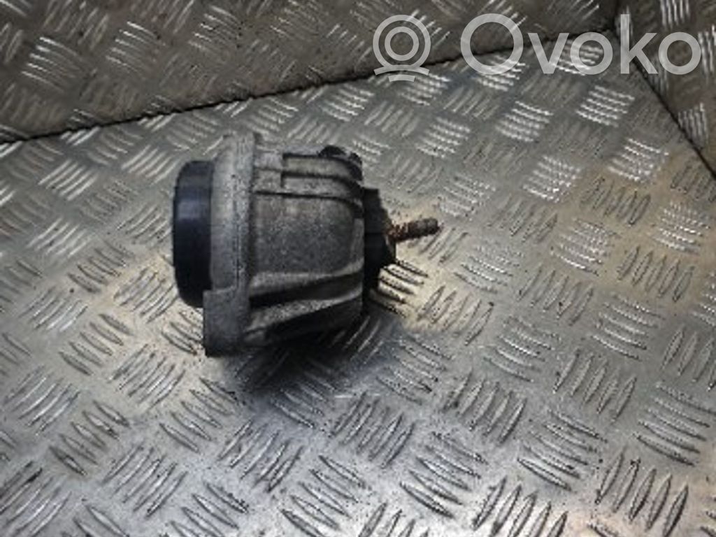 Engine mount bracket   13981112